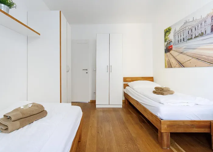 Apartment Spacious Group With Balcony Vienna