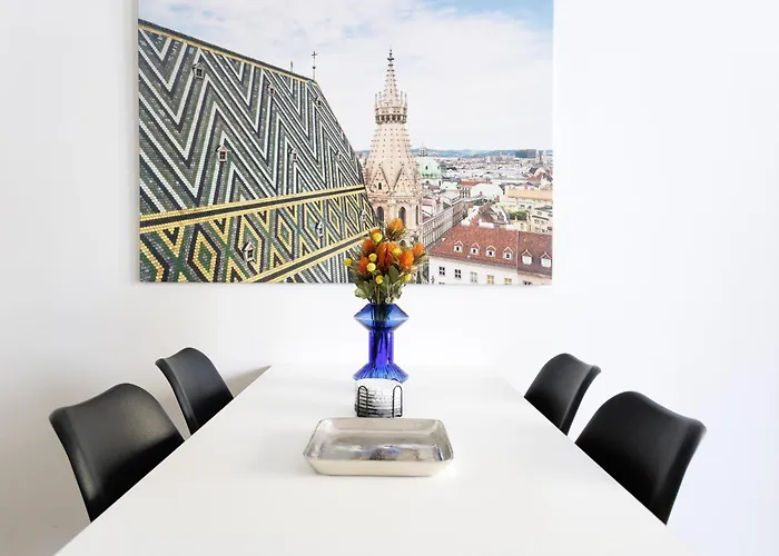 Spacious Group With Balcony Apartment Vienna